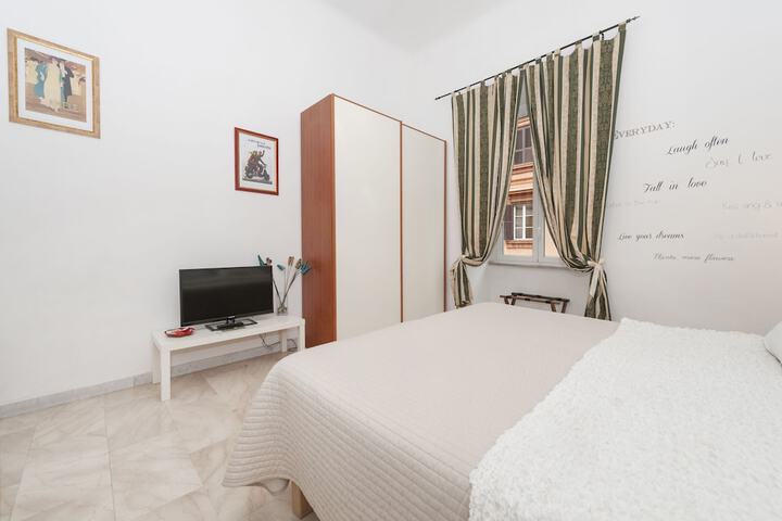 Room 14 of 20