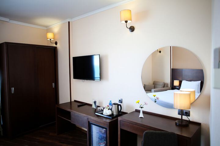 Room 26 of 104