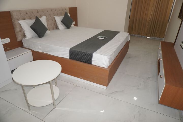 Room 14 of 47
