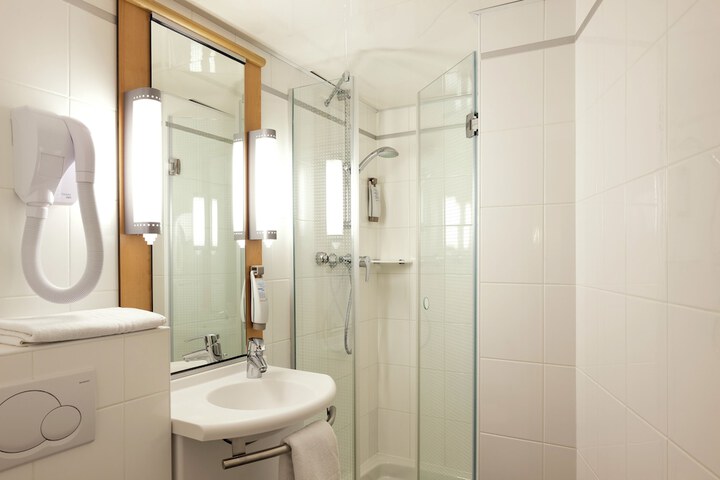 Clean Restrooms
