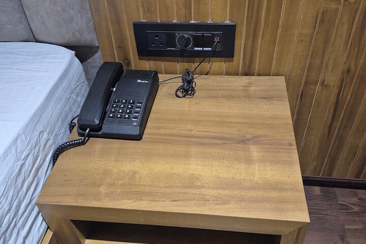 Room 11 of 25