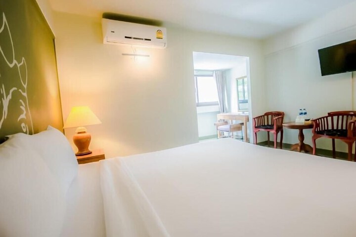 Room 21 of 68