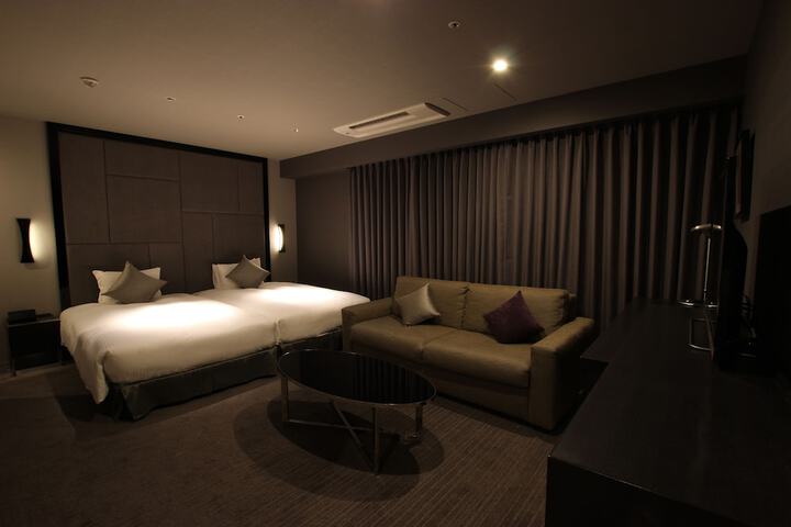 Room 8 of 55