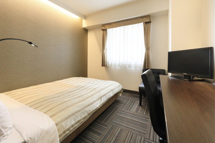 Room 26 of 107