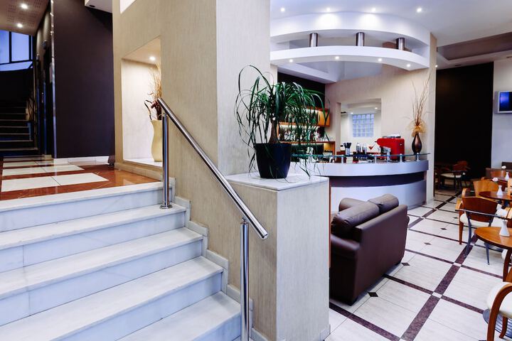 Business Center 36 of 38
