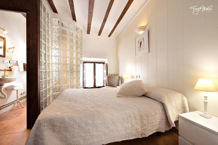 Room 16 of 63