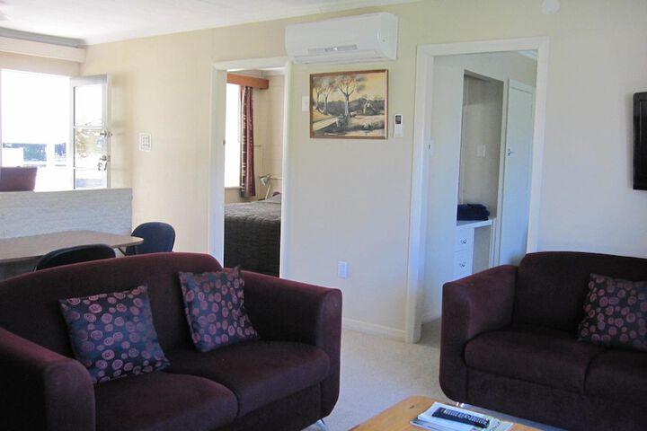 Room 19 of 53