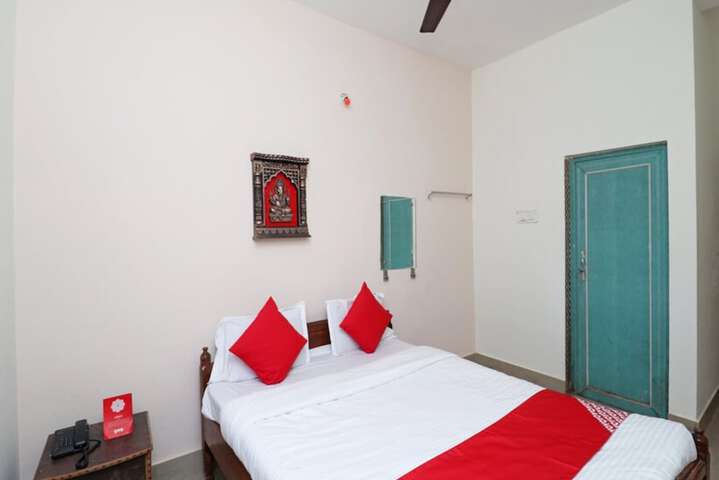 Room 16 of 25