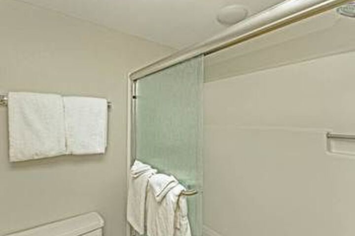 Room 4 of 59