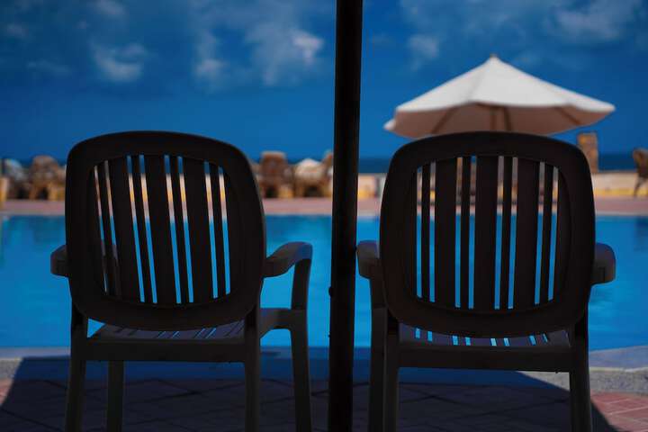 Pool 62 of 82