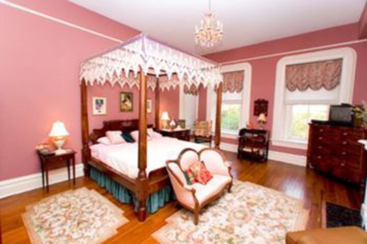 Room 21 of 40