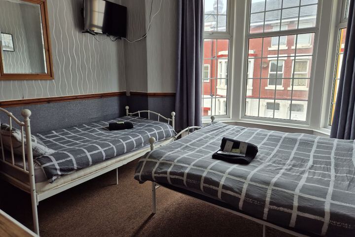 Room 5 of 5