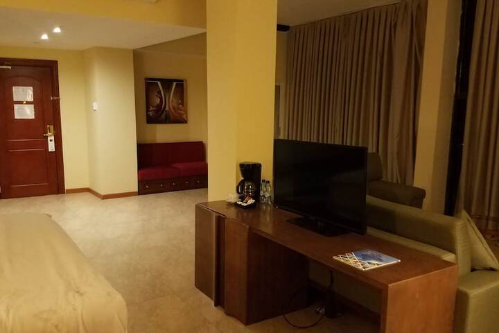 Room 30 of 54