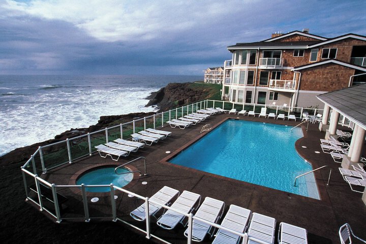 Pool Hotel