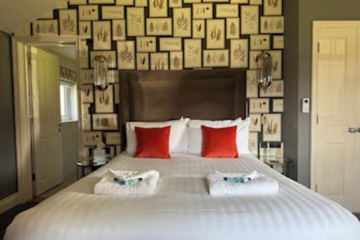 Room 28 of 72
