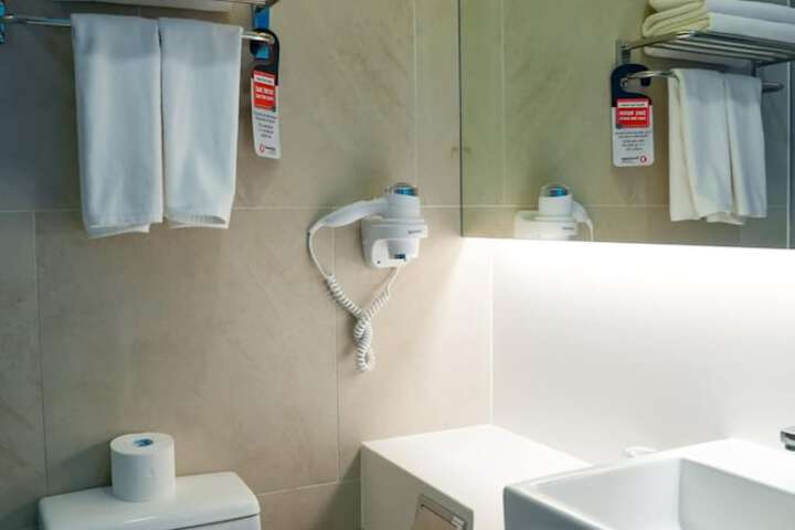 Clean Restrooms