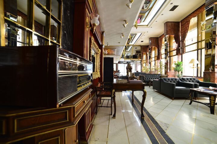 Lobby Photo