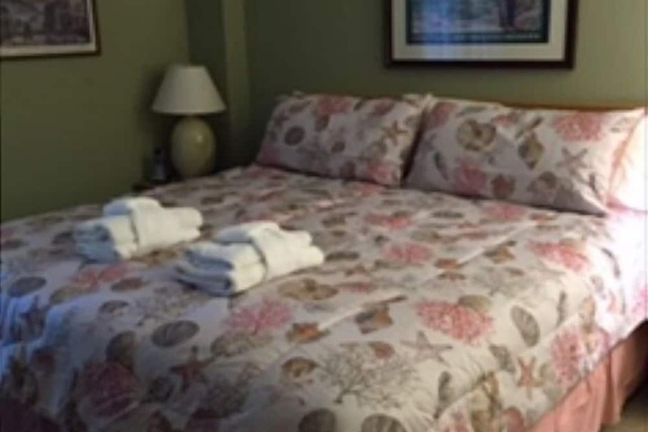 Room 8 of 138