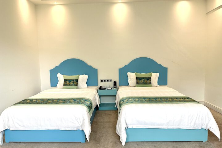 Room 11 of 60