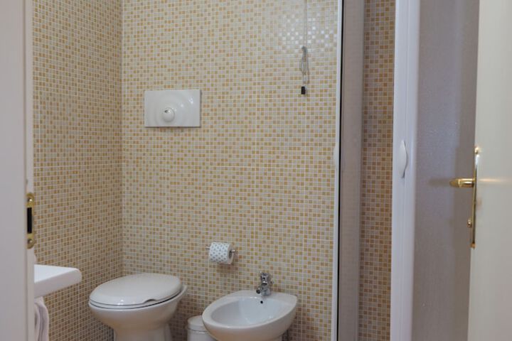 Room 57 of 114