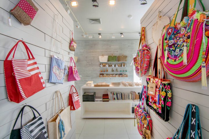 Gift Shop 117 of 172