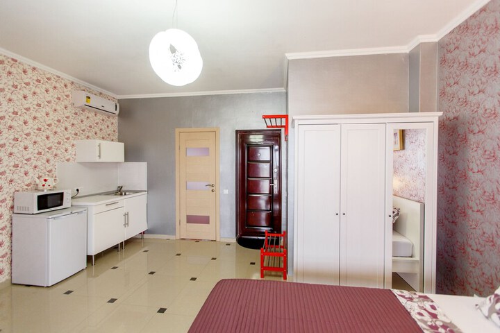 Room 12 of 64