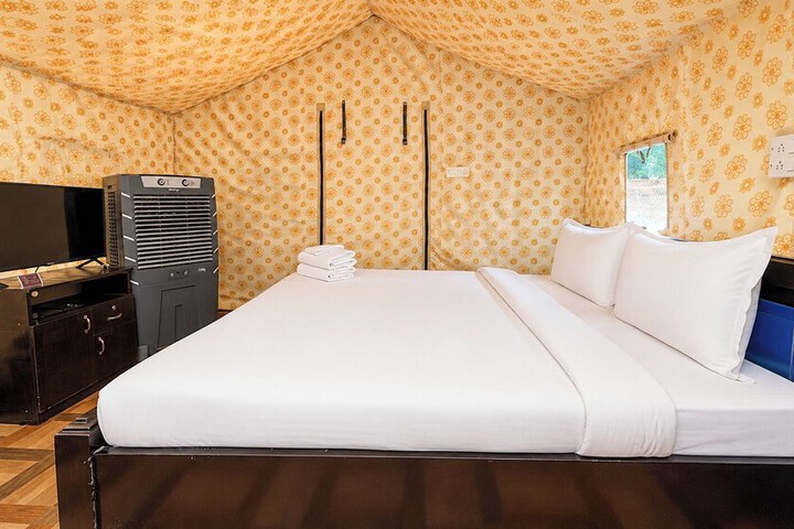 Room 7 of 28