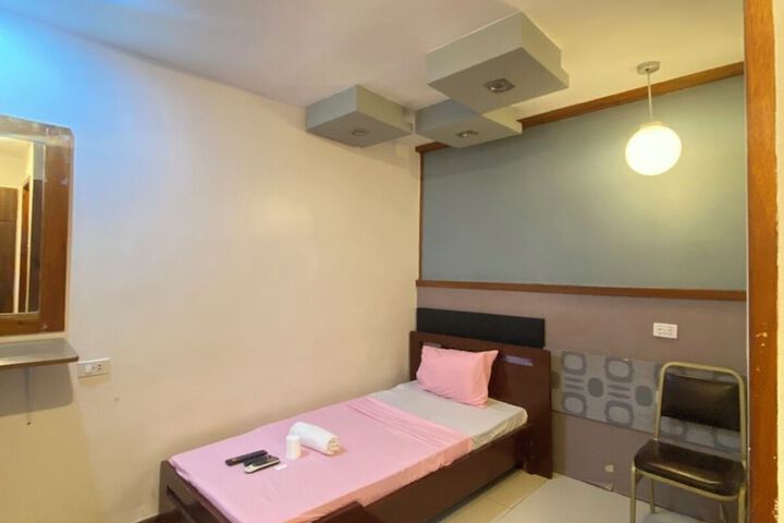 Room 8 of 51