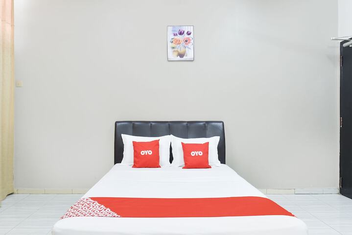 Room 15 of 46