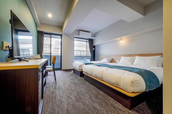 Room 48 of 146