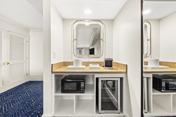 Minibar
