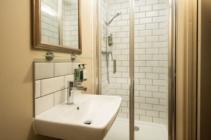Room 22 of 57