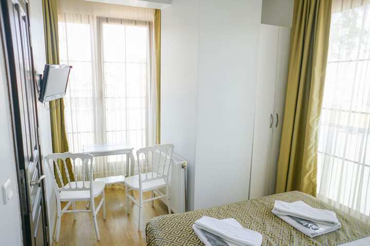 Room 34 of 53
