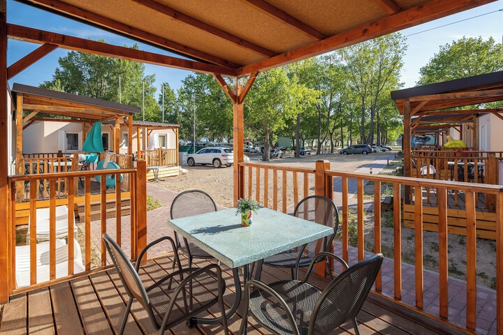 Terrace/Patio 48 of 71