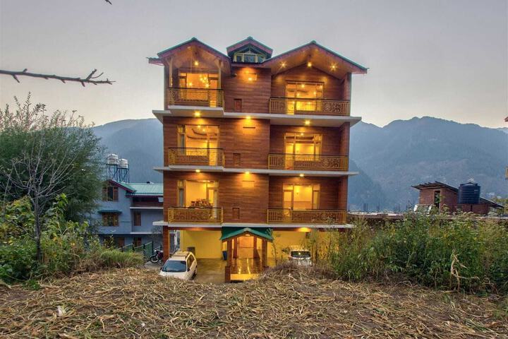 Golden Peak Manali