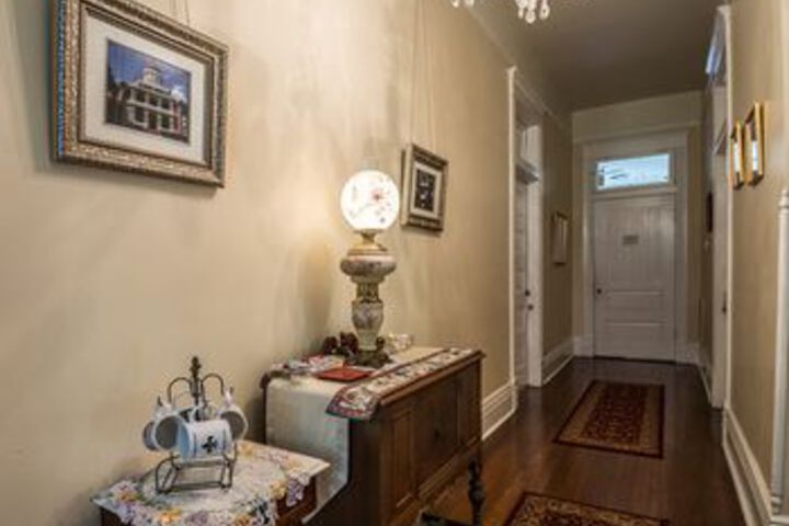 Ballroom/Hall 43 of 66