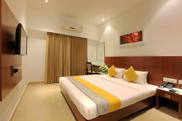 Room 12 of 31