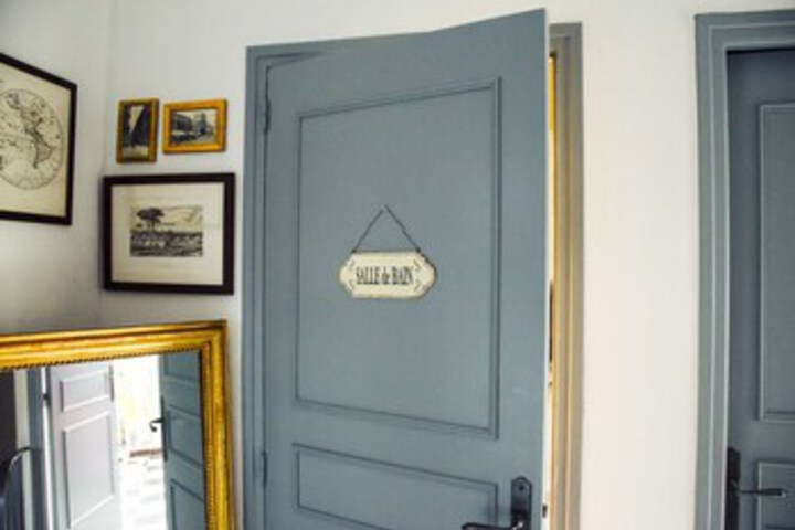Room 4 of 50