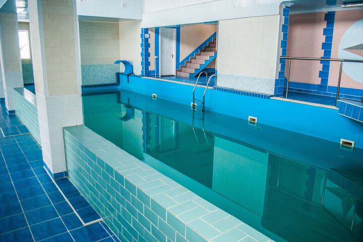 Pool 42 of 58