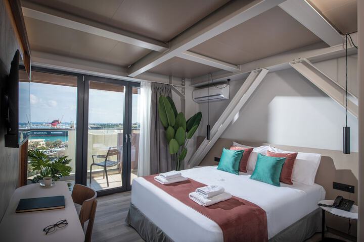 Infinity City Boutique Hotel