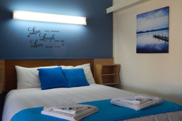 Room 50 of 71