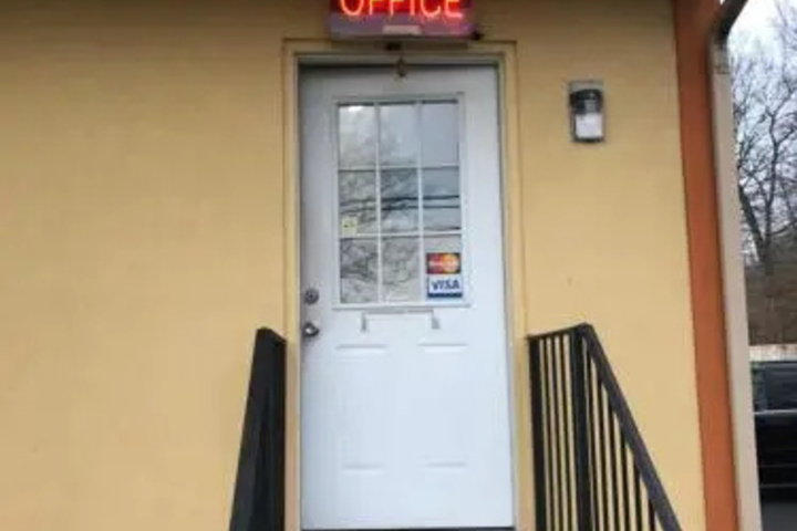 Budget Inn