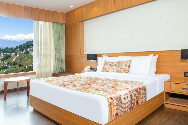 Room 20 of 37