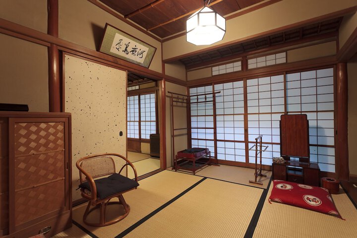 Room 6 of 70