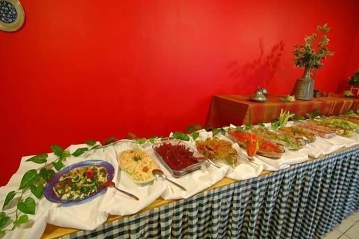 Dining 17 of 43