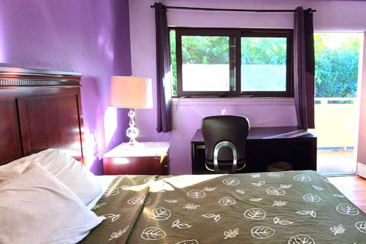 Room 6 of 43