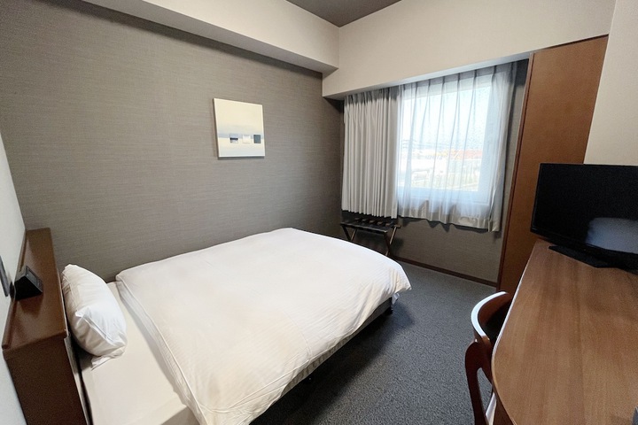 Room 17 of 35