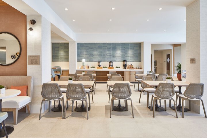 Breakfast/Coffee Service 58 of 89