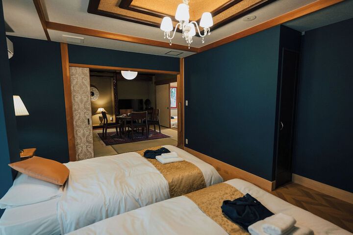 Room 40 of 106