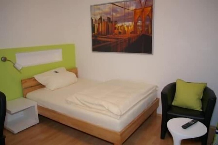 Room 11 of 26